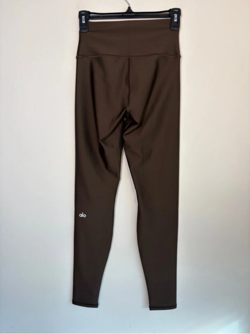 ALO Yoga High Waist Airlift Full Length Legging in Espresso - S